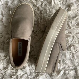Steve Madden light gray suede slip on sneakers size 6